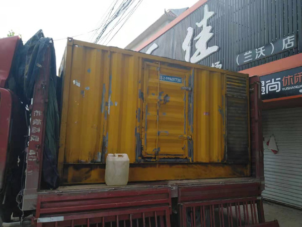 解放发电机组功率与使用时间之间的关系