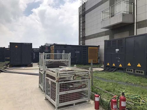 解放除了定期检查，还有哪些方法可以及时发现接触式转速表探头的磨损？